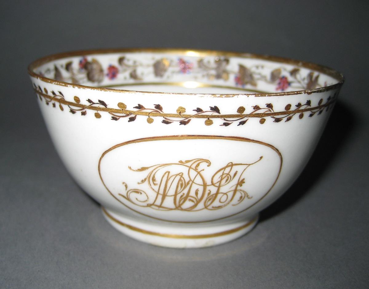 1966.0581.209 Teabowl view 1