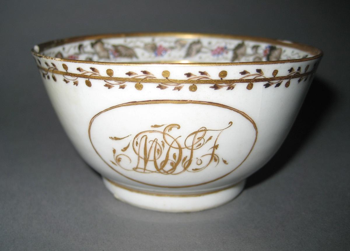 1966.0581.210 Teabowl view 1