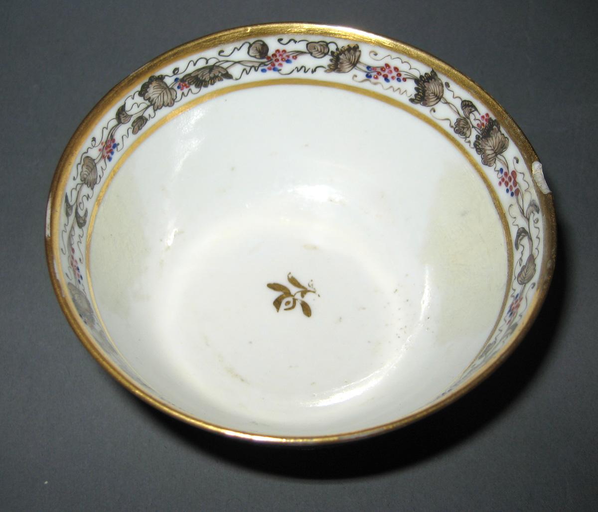 1966.0581.210 Teabowl top view