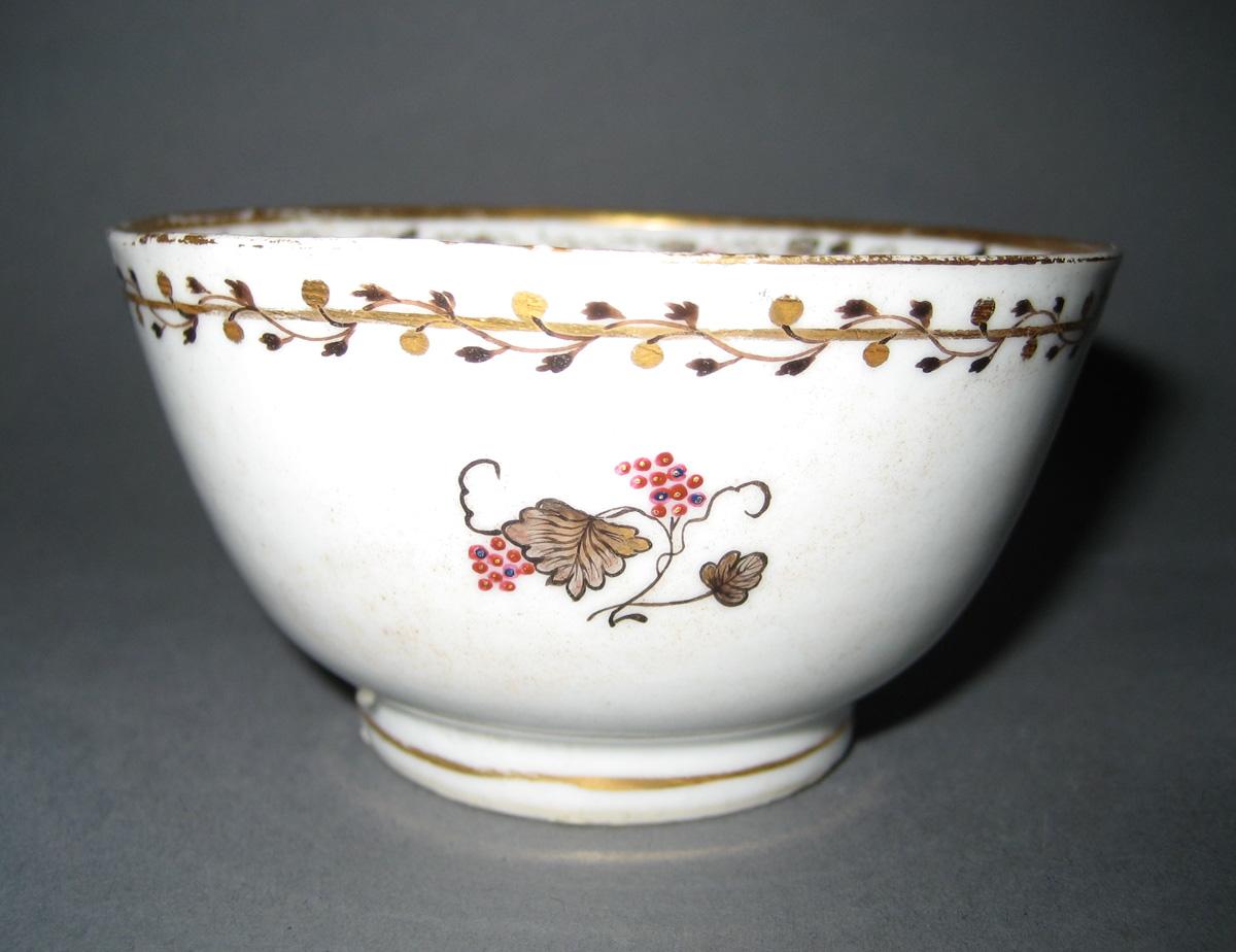 1966.0581.211 Teabowl view 2