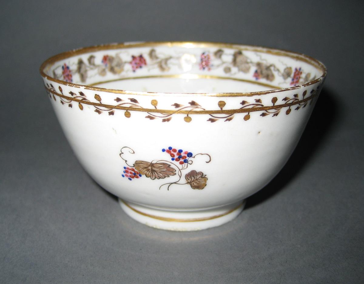 1966.0581.213 Porcelain Teabowl view 2