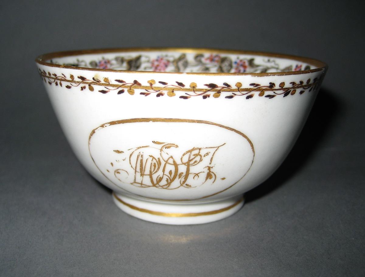 1966.0581.214 Porcelain Teabowl view 1