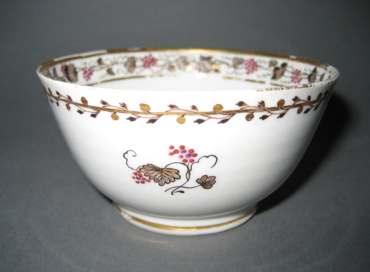 1966.0581.216 Porcelain Teabowl view 2