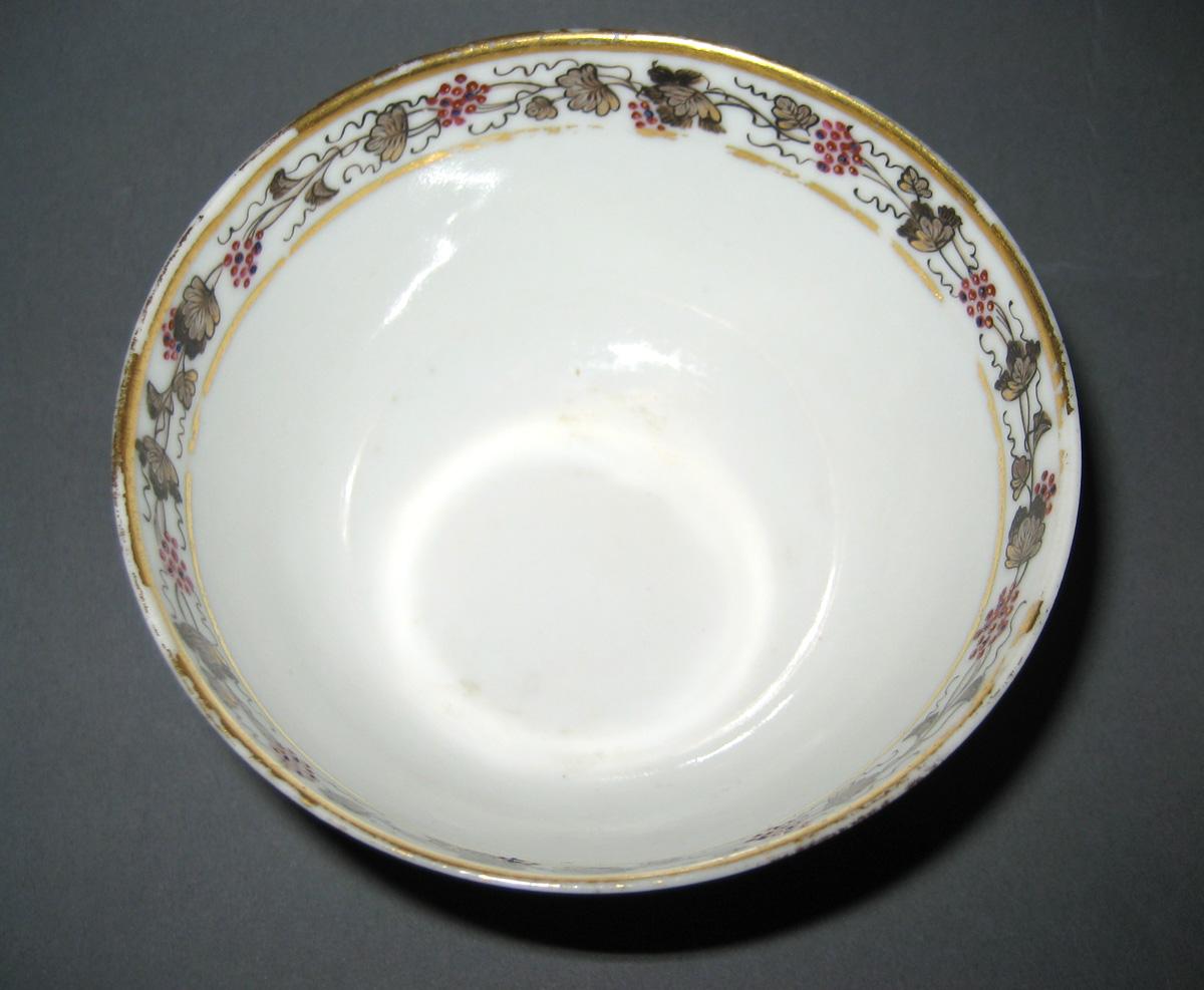 1966.0581.216 Porcelain Teabowl top view