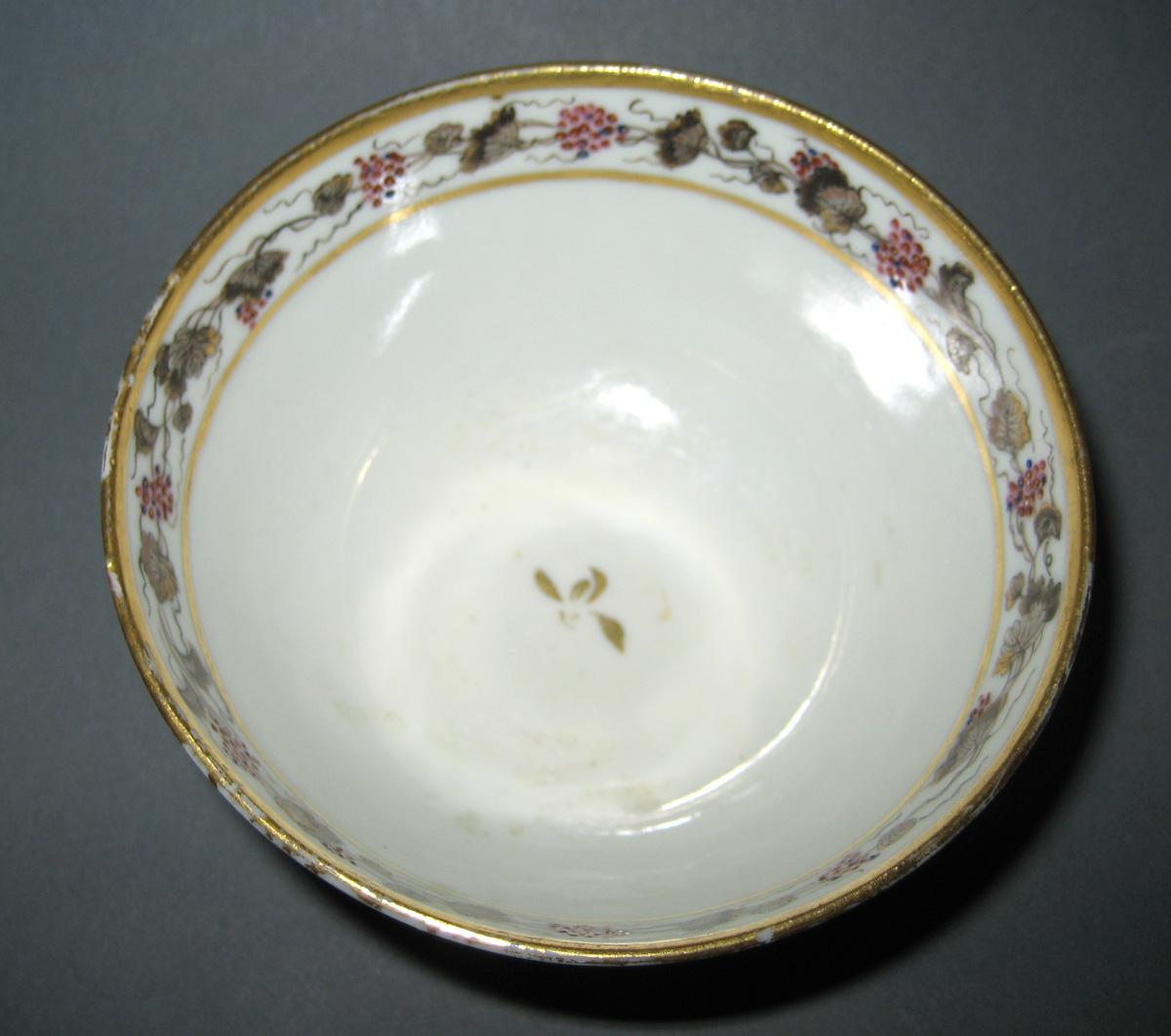 1966.0581.218 Porcelain Teabowl top view