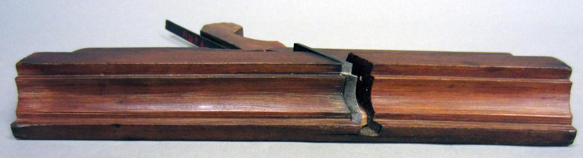 1957.0026.009 a-c Quarter round plane, underside