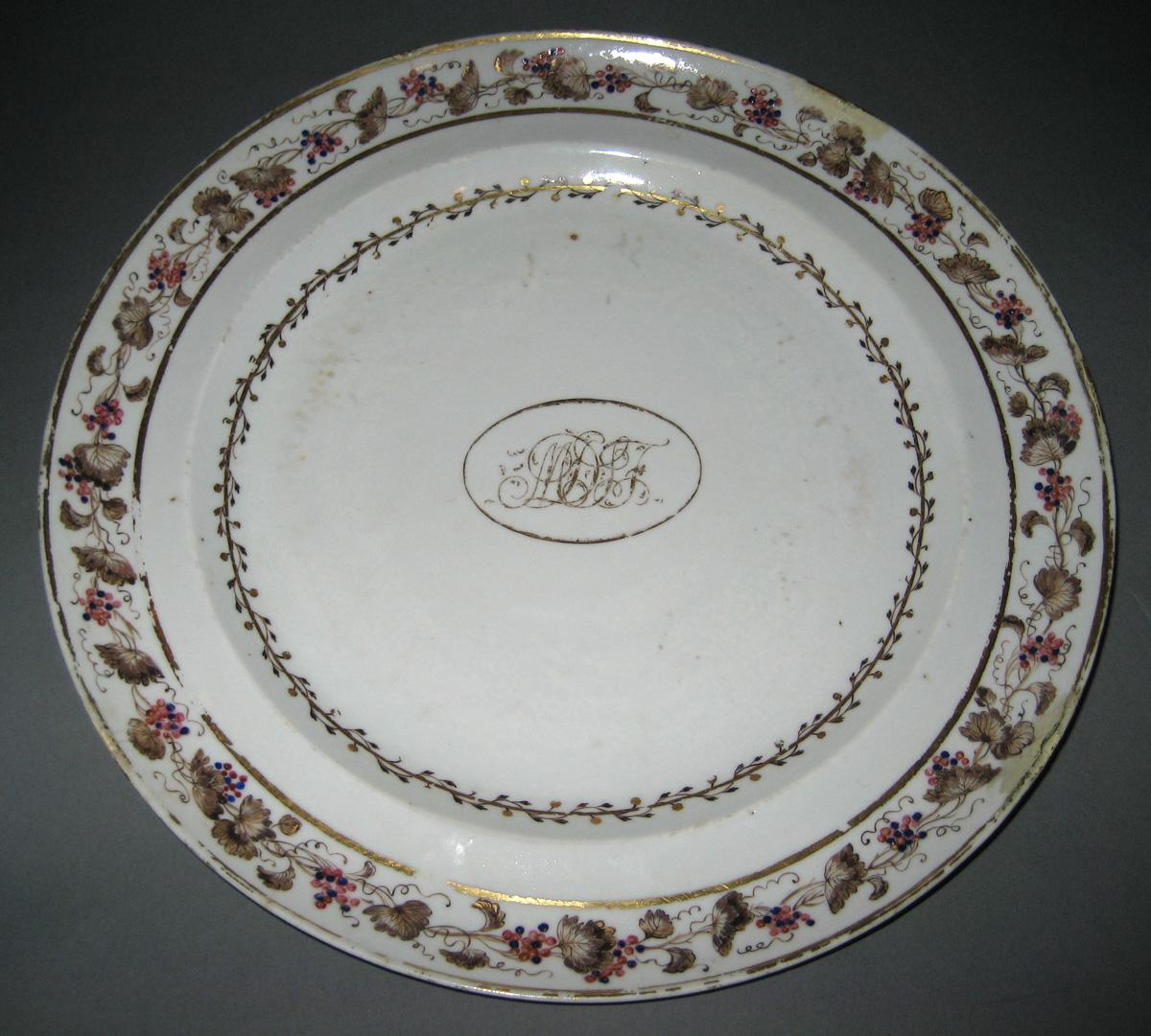 1966.0581.234 Dinner plate