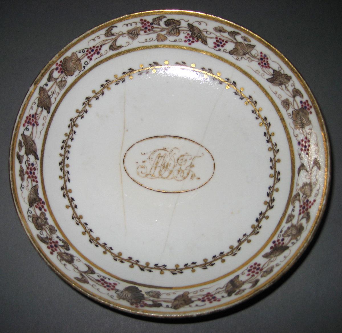 1966.0581.250 Porcelain Saucer