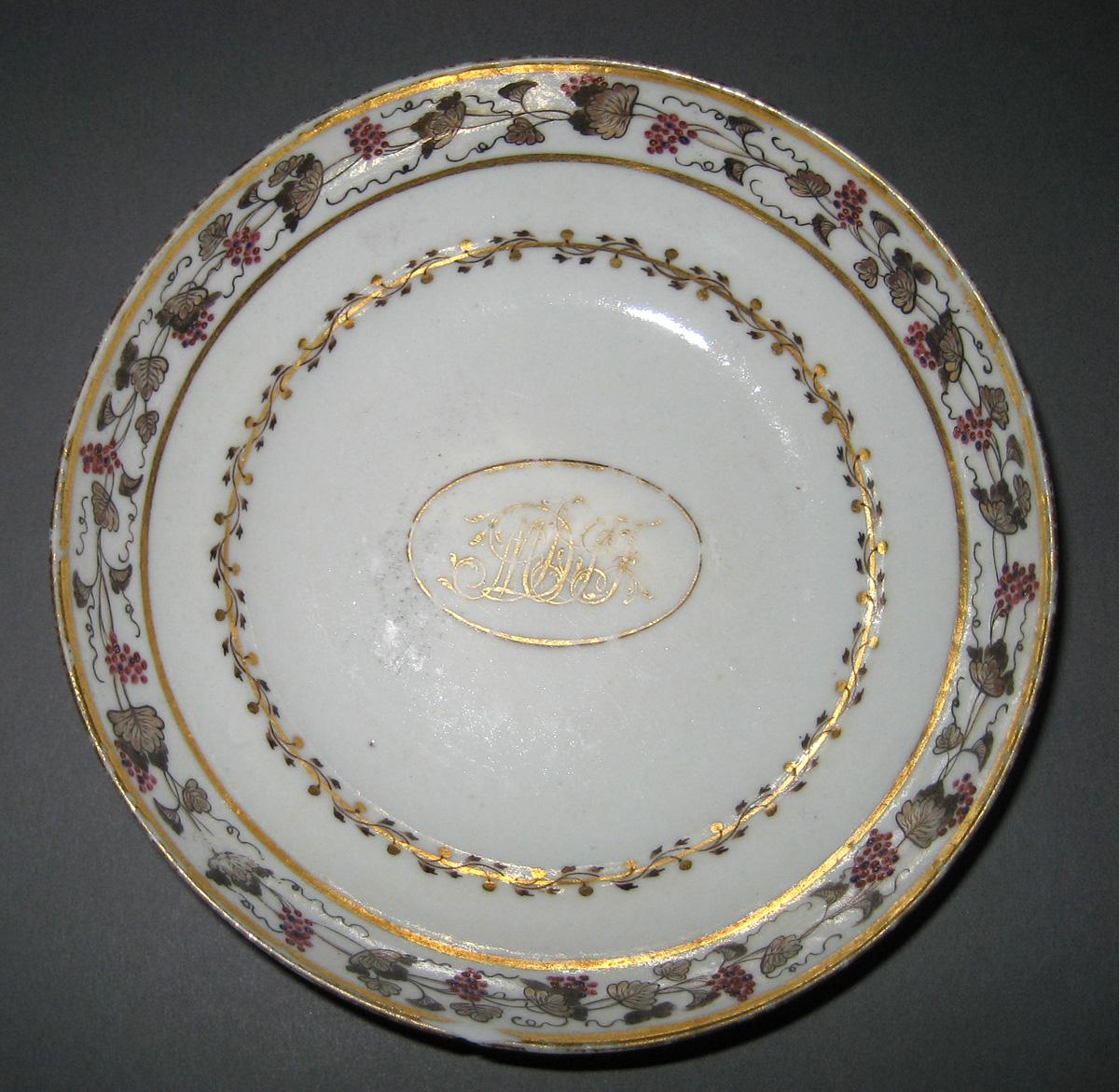 1966.0581.253 Porcelain Saucer