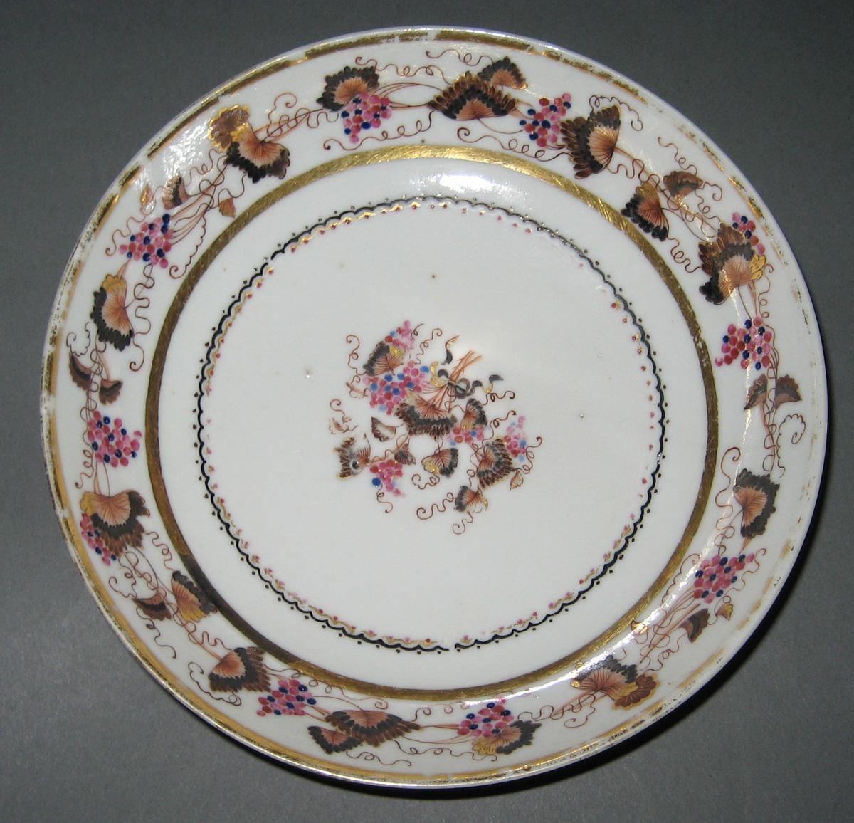 1966.0581.261 Porcelain Saucer