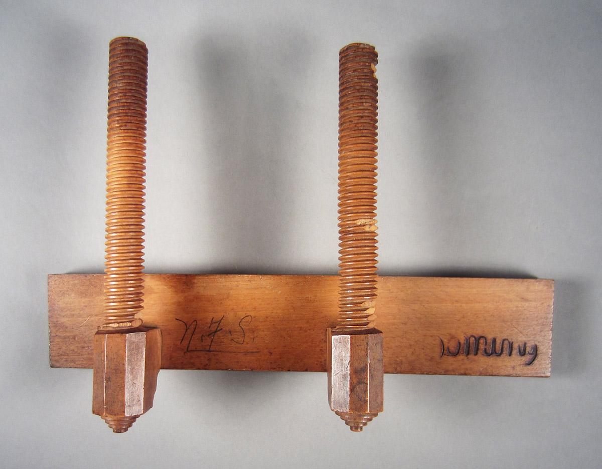 1957.0026.014 Plow plane, fence top