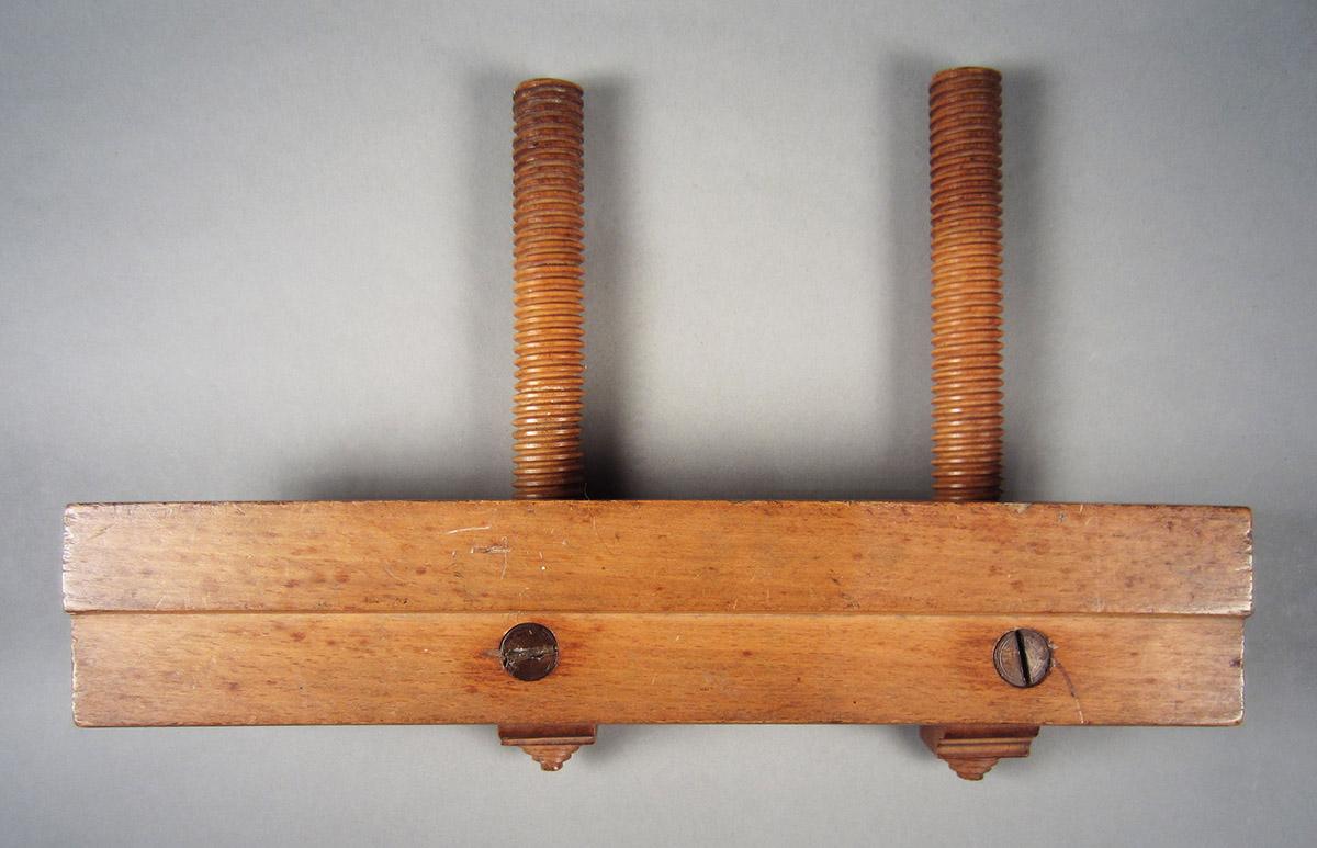 1957.0026.014 Plow plane, fence bottom
