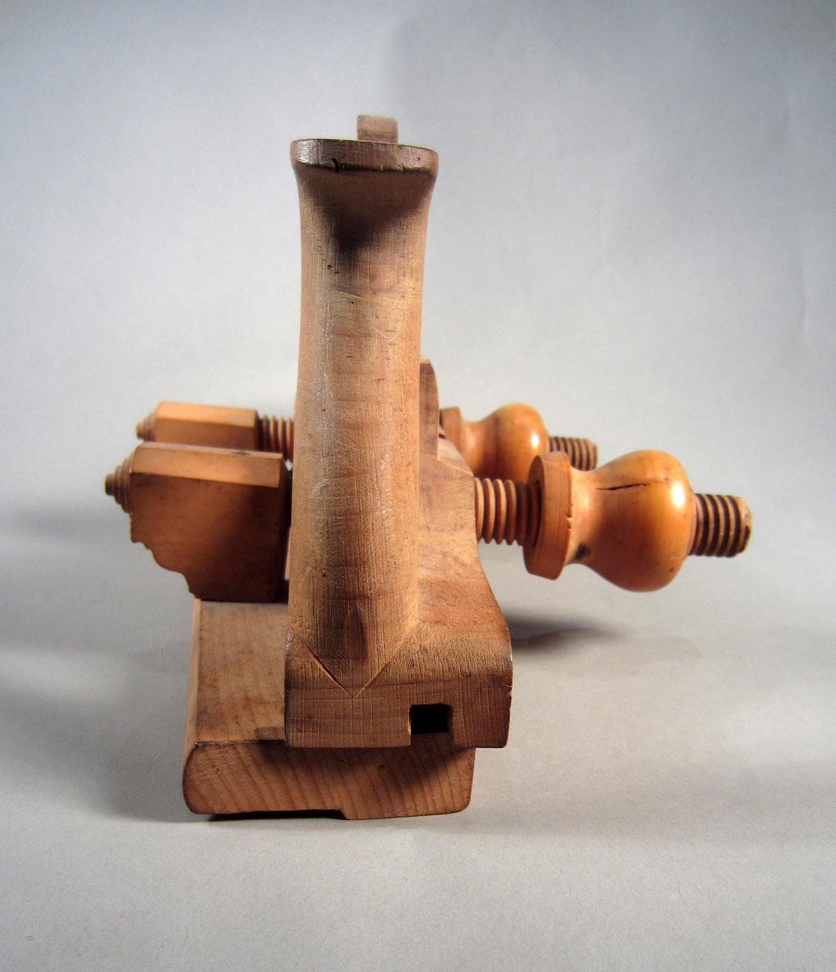 1957.0026.015 A-C Tongue plane, Back
