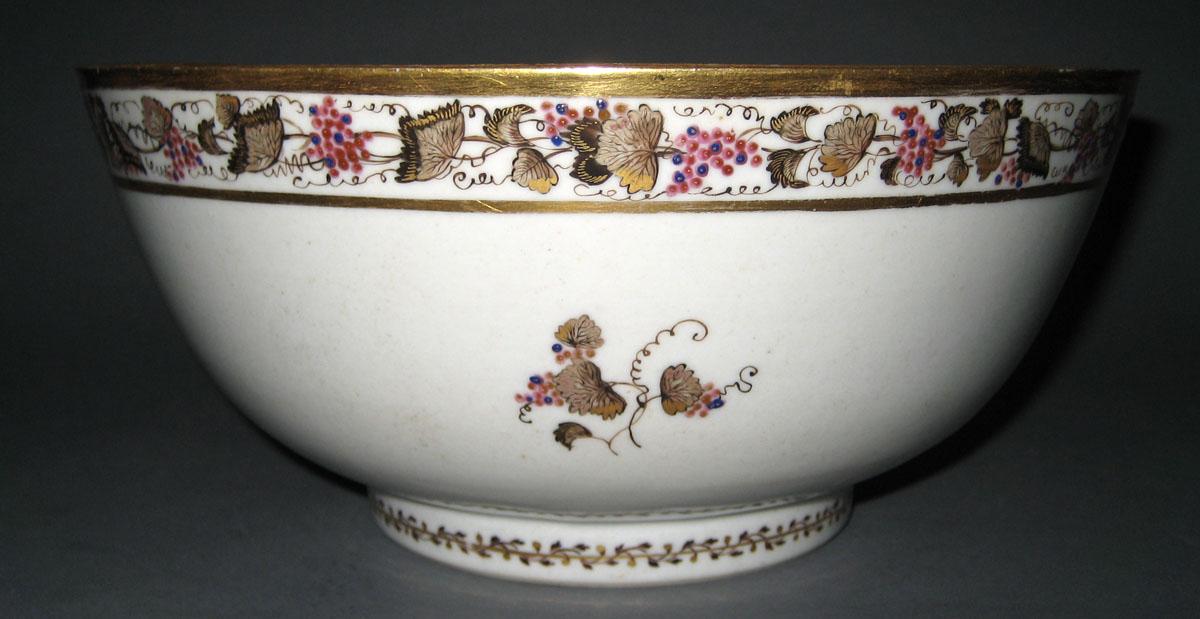 1966.0581.297 Bowl view 2