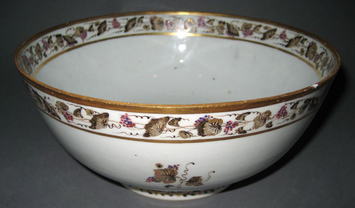 1966.0581.298 Bowl view 2