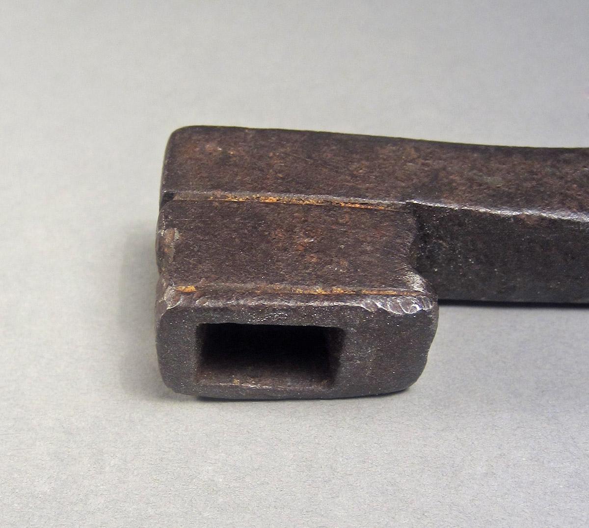 1957.0026.016, Brace, pad side 2