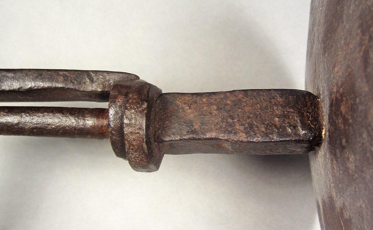 1957.0026.016, Brace, handle side 1
