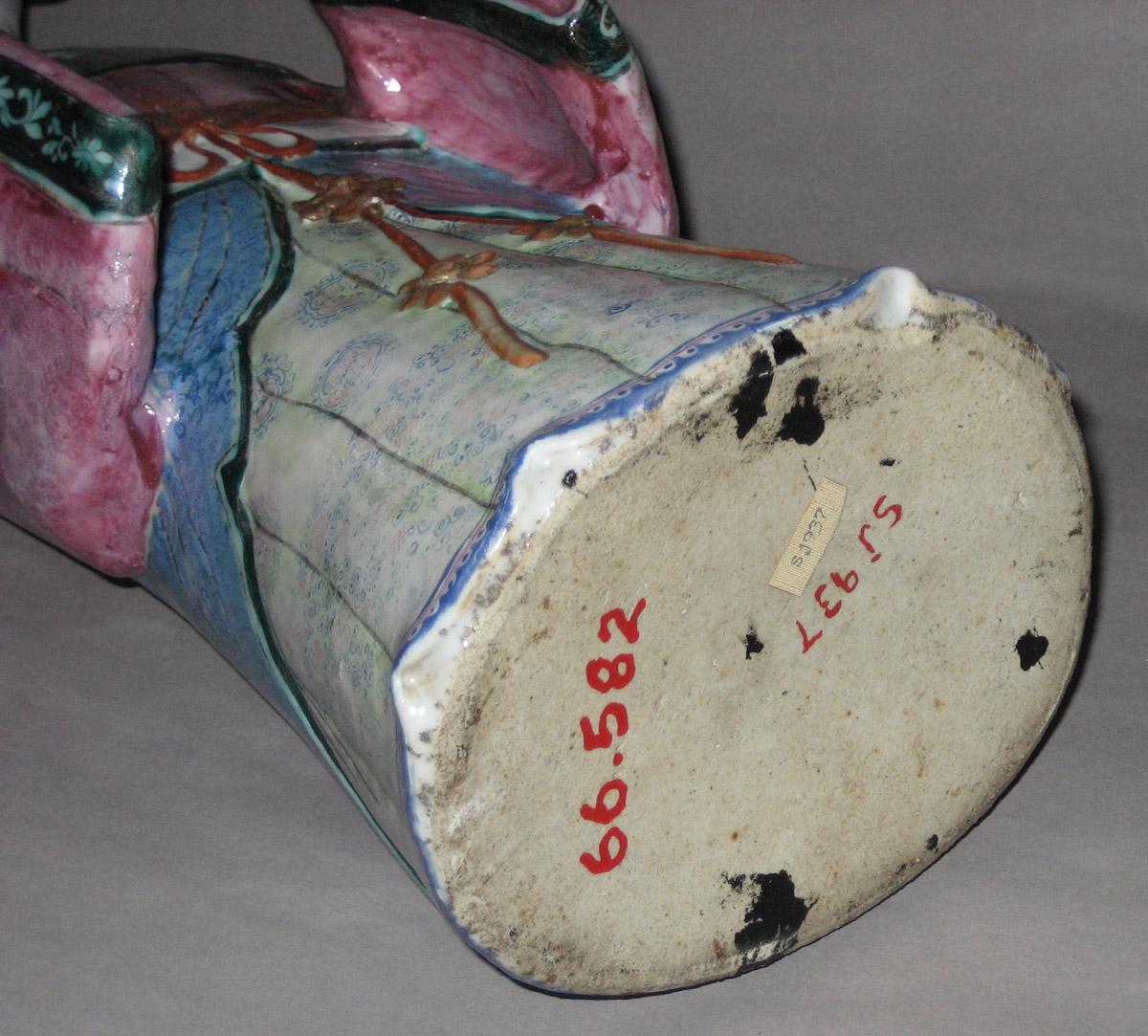 1966.0582 Figure (view 3)