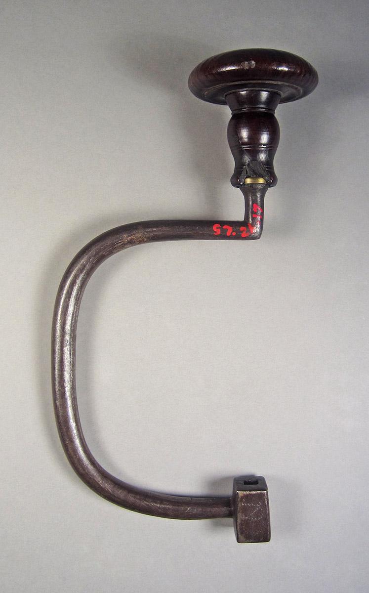 1957.0026.017, Brace, side 1