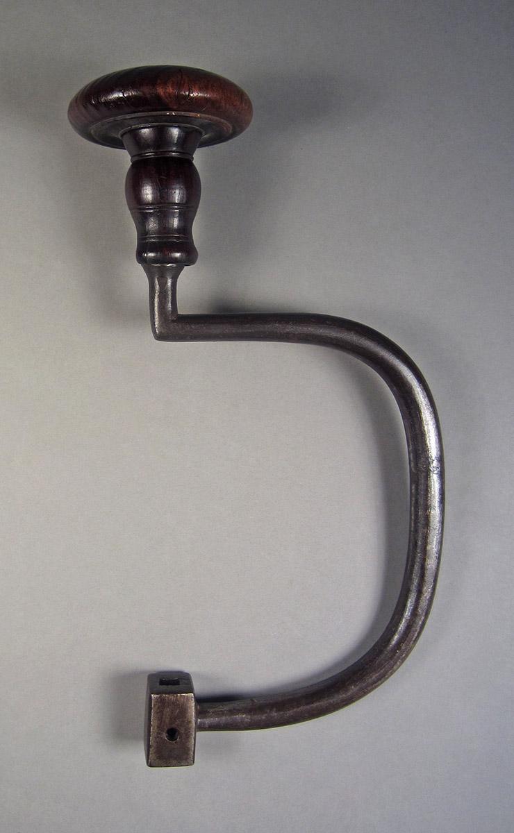 1957.0026.017, Brace, side 2
