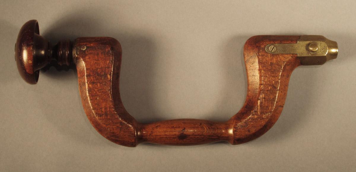 1957.0026.019 Brace, side 2