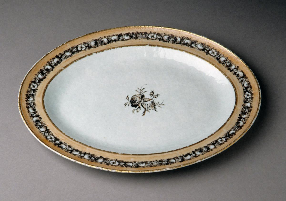 1966.0593.007 Dish
