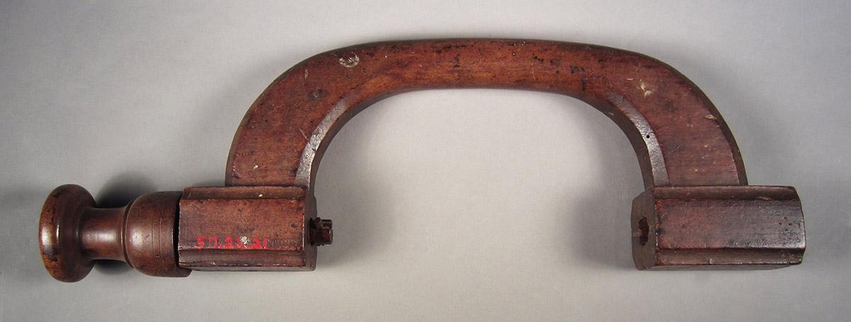 1957.0026.021, Brace, side 2