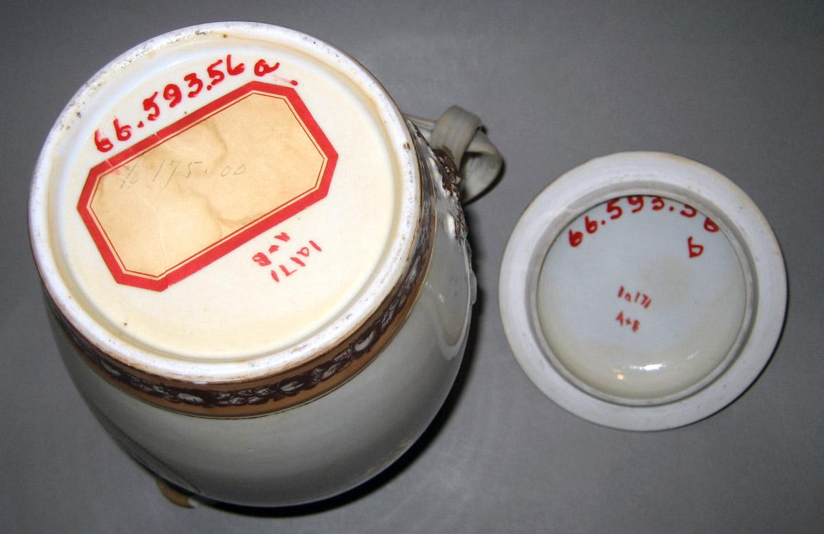 1966.0593.056 Jug underside