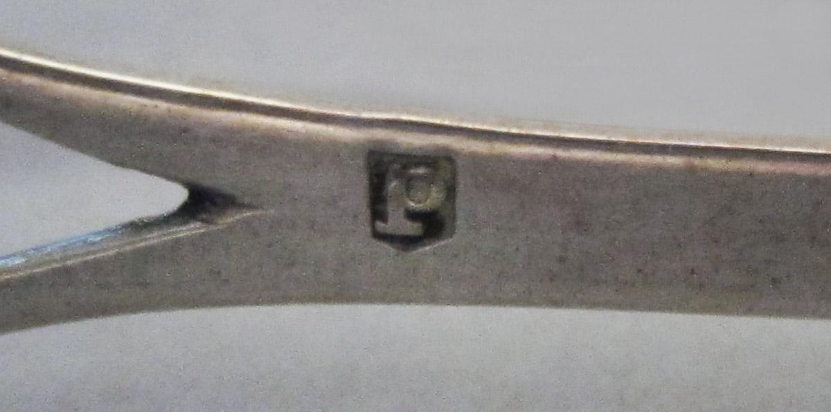 1966.0601 A Spectacles, mark 7