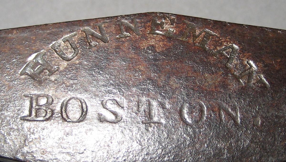 1966.0603 Trivet (mark)
