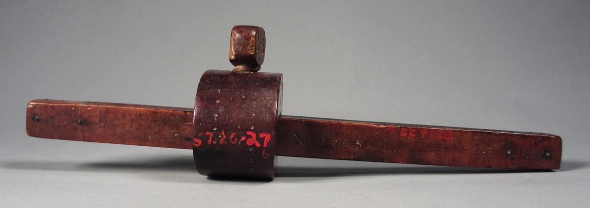 1957.0026.027 A-C Gauge, side 2