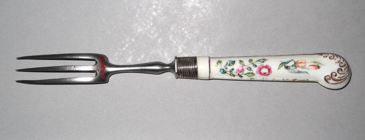 1966.0608.007 Porcelain-handled fork view 2