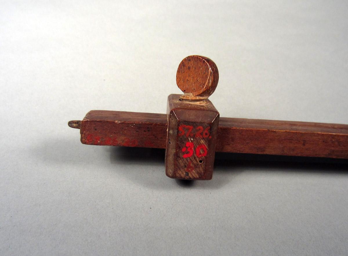 1957.0026.030 Marking gauge, Detail