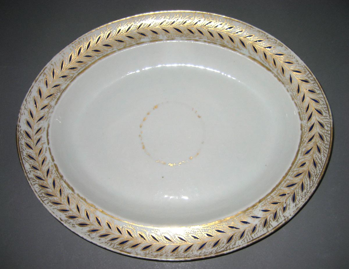 1966.0610.028 Porcelain Platter