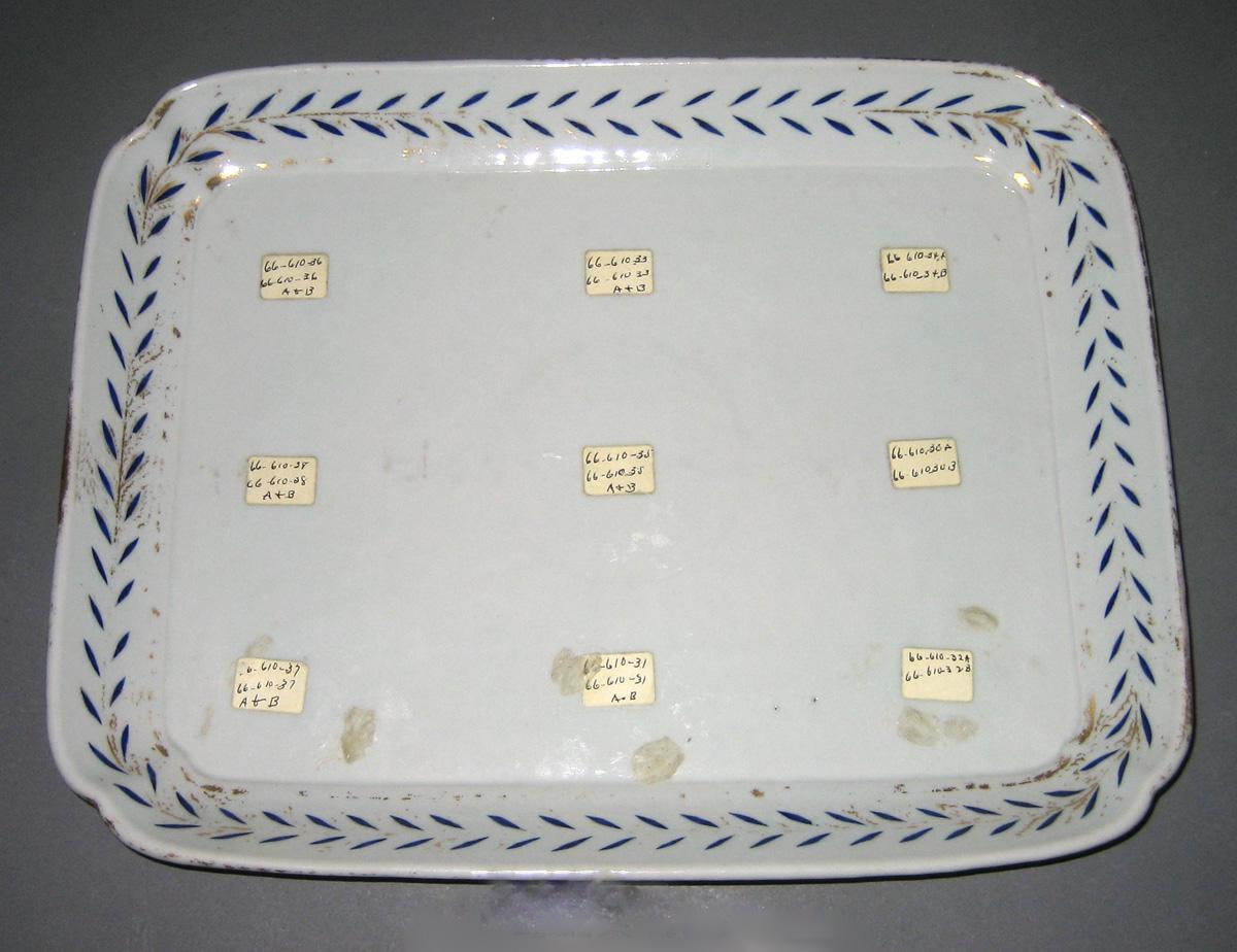 1966.0610.029 Porcelain Tray
