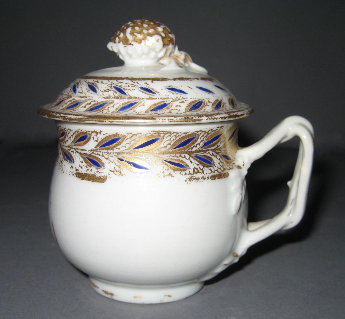 1966.0610.030 A, B Porcelain Pot de creme