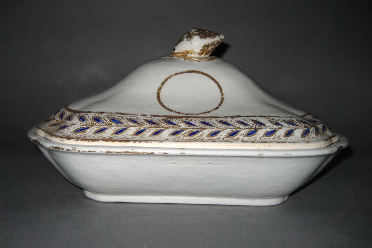 1966.0610.041 Dish