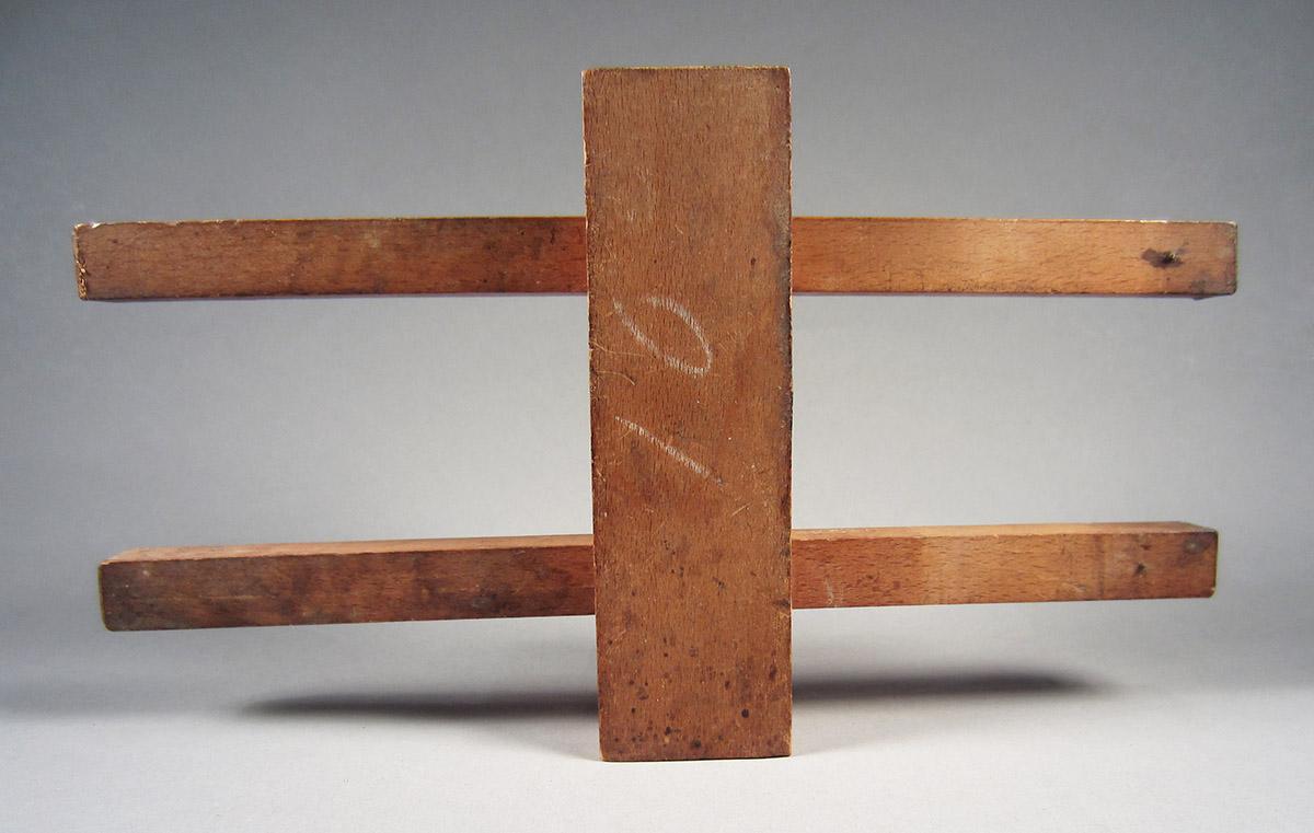 1957.0026.032 A-E Mortising gauge, bottom