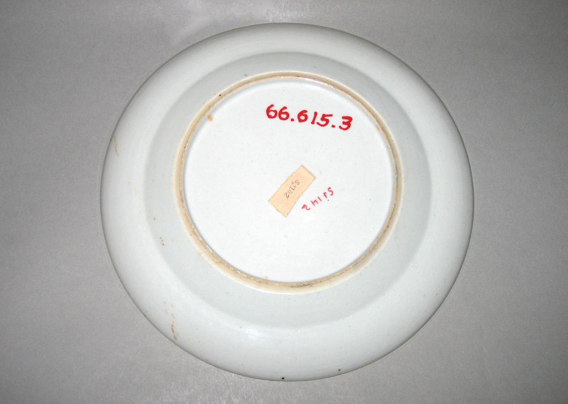 1966.0615.003 Plate underside