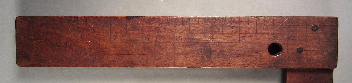 1957.0026.035, Square, base