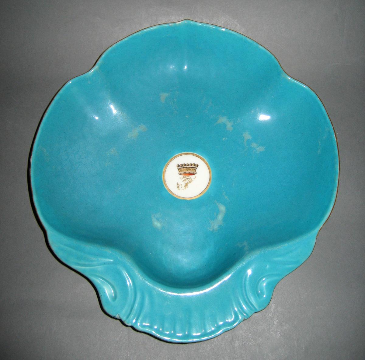 1966.0615.027 Dish