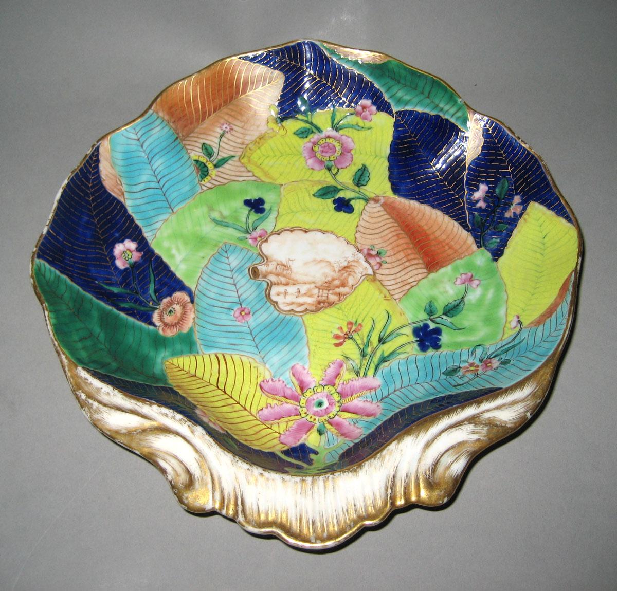1966.0616.012 Porcelain dish