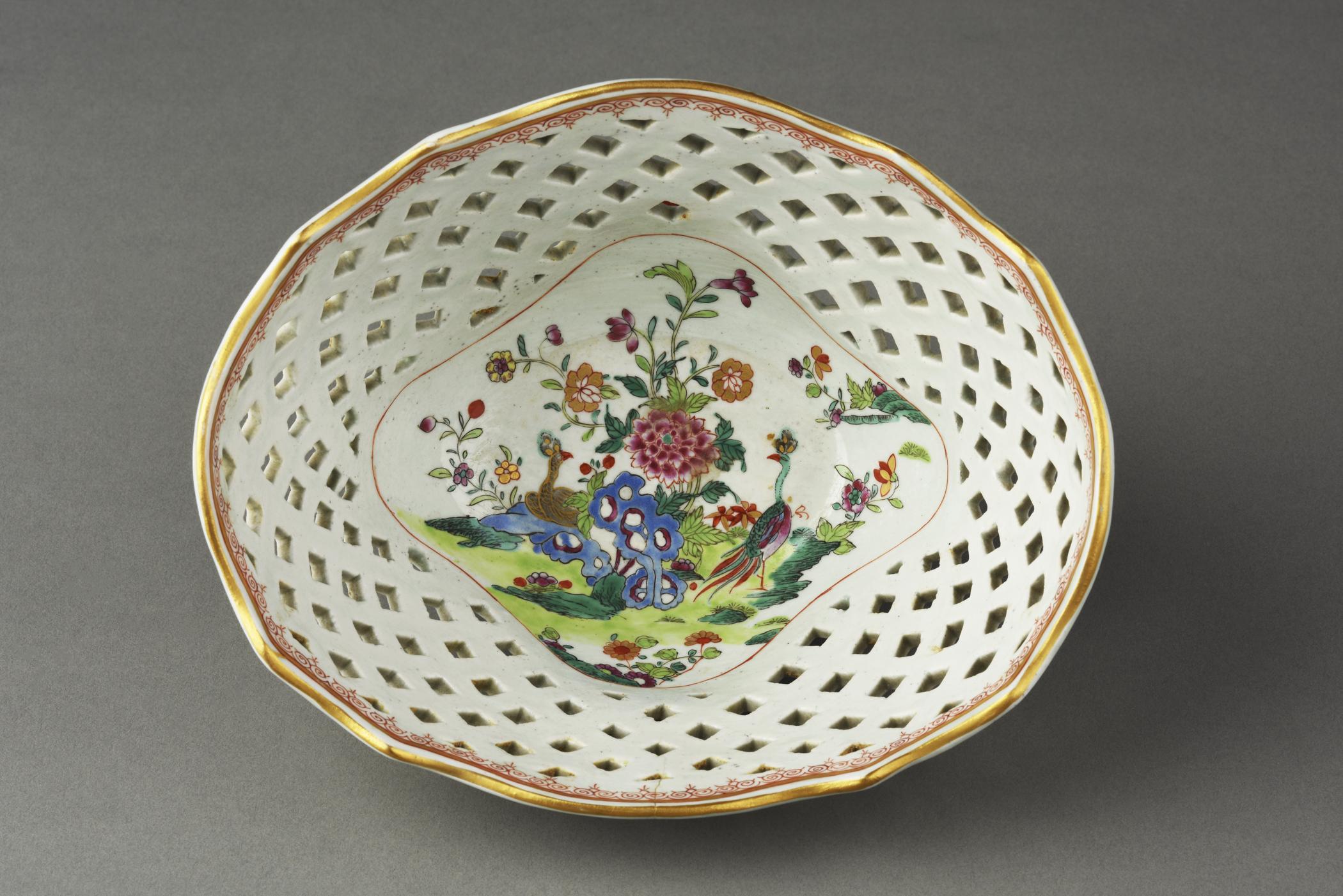 1966.0617 A Fruit or lemon basket, view 1