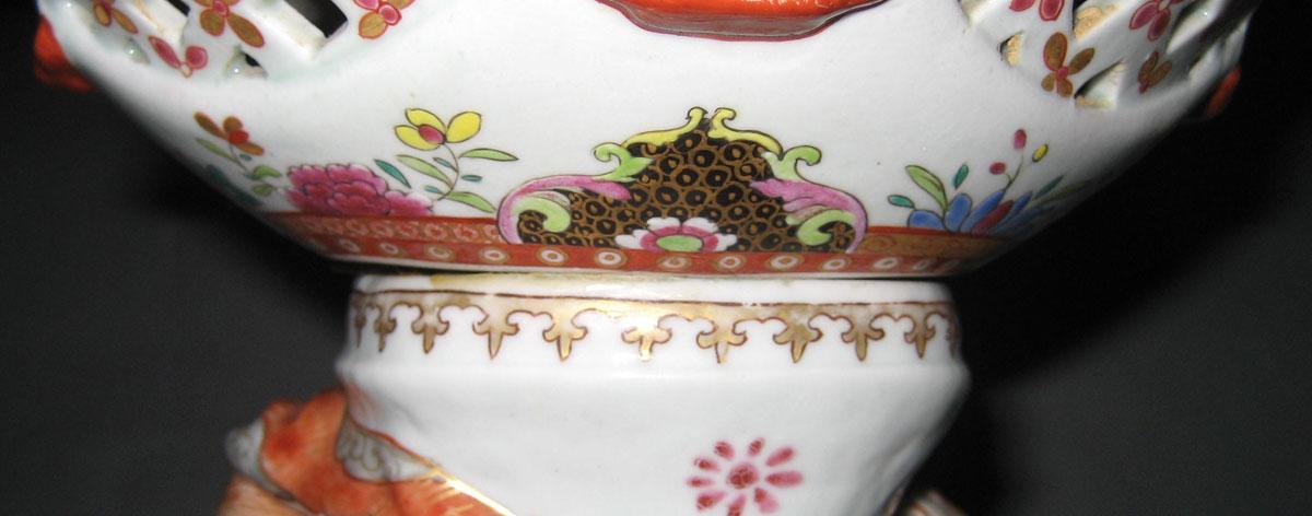 1966.0617 A, B Porcelain Basket and Stand detail