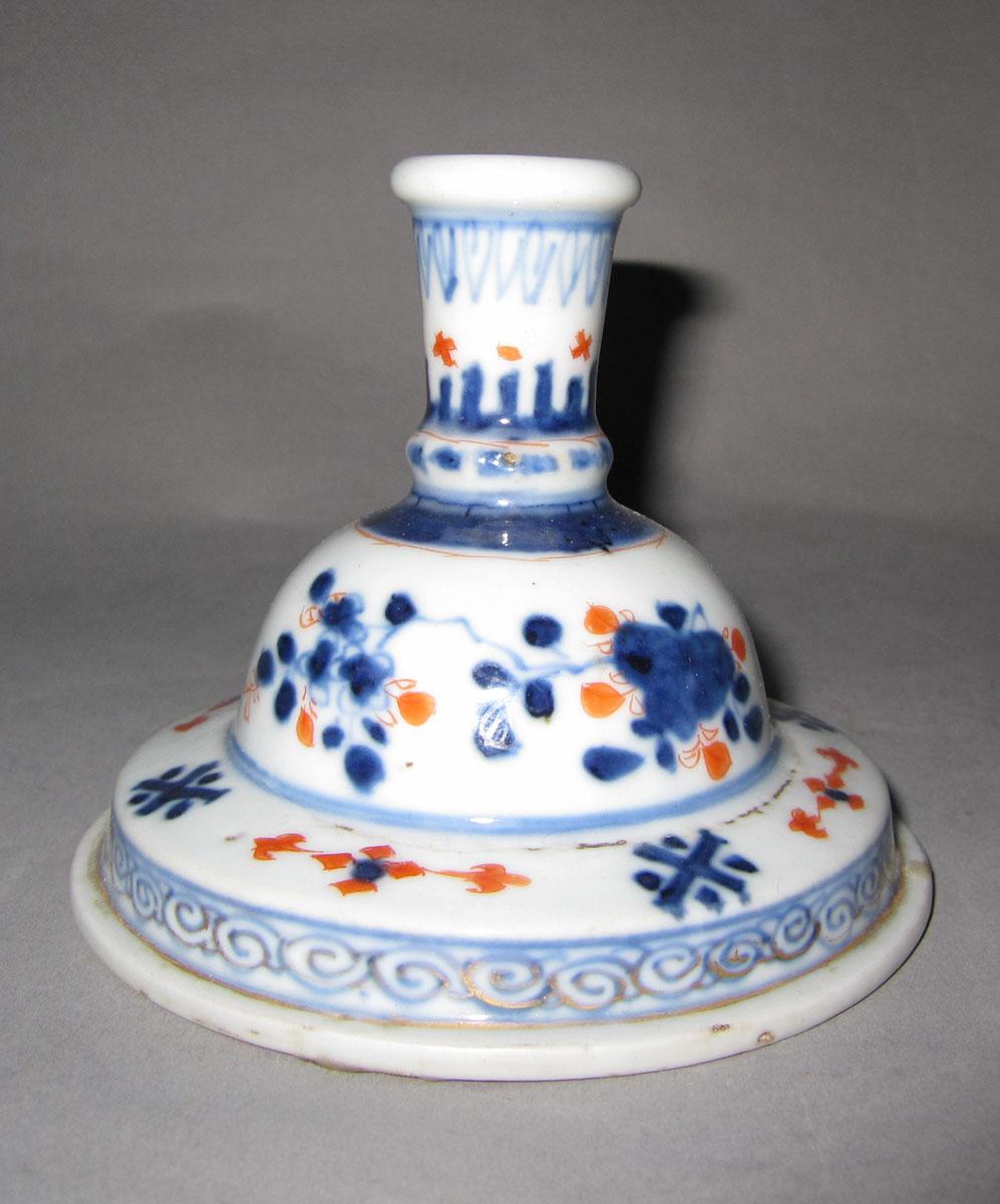 1966.0618 Porcelain candlestick