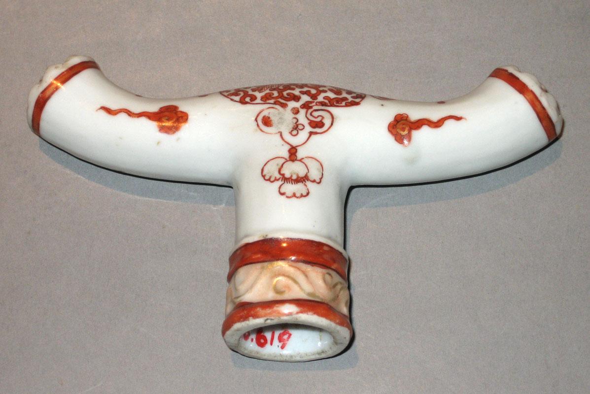 1966.0619 Cane handle