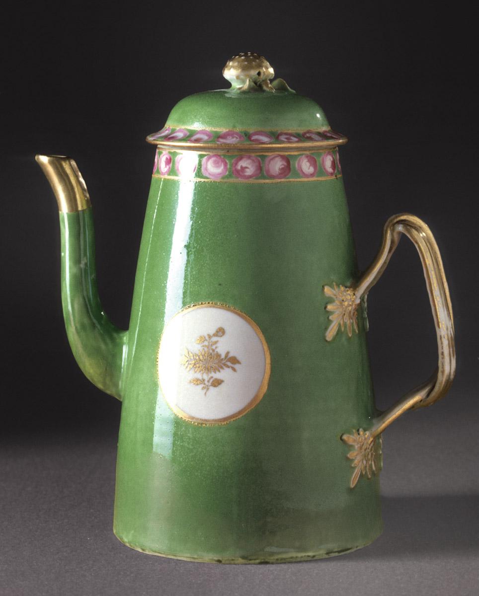 1966.0621.001 A, B Coffee pot