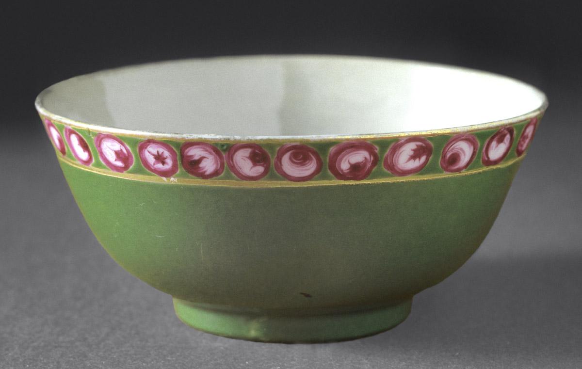 1966.0621.005 Bowl, view 2