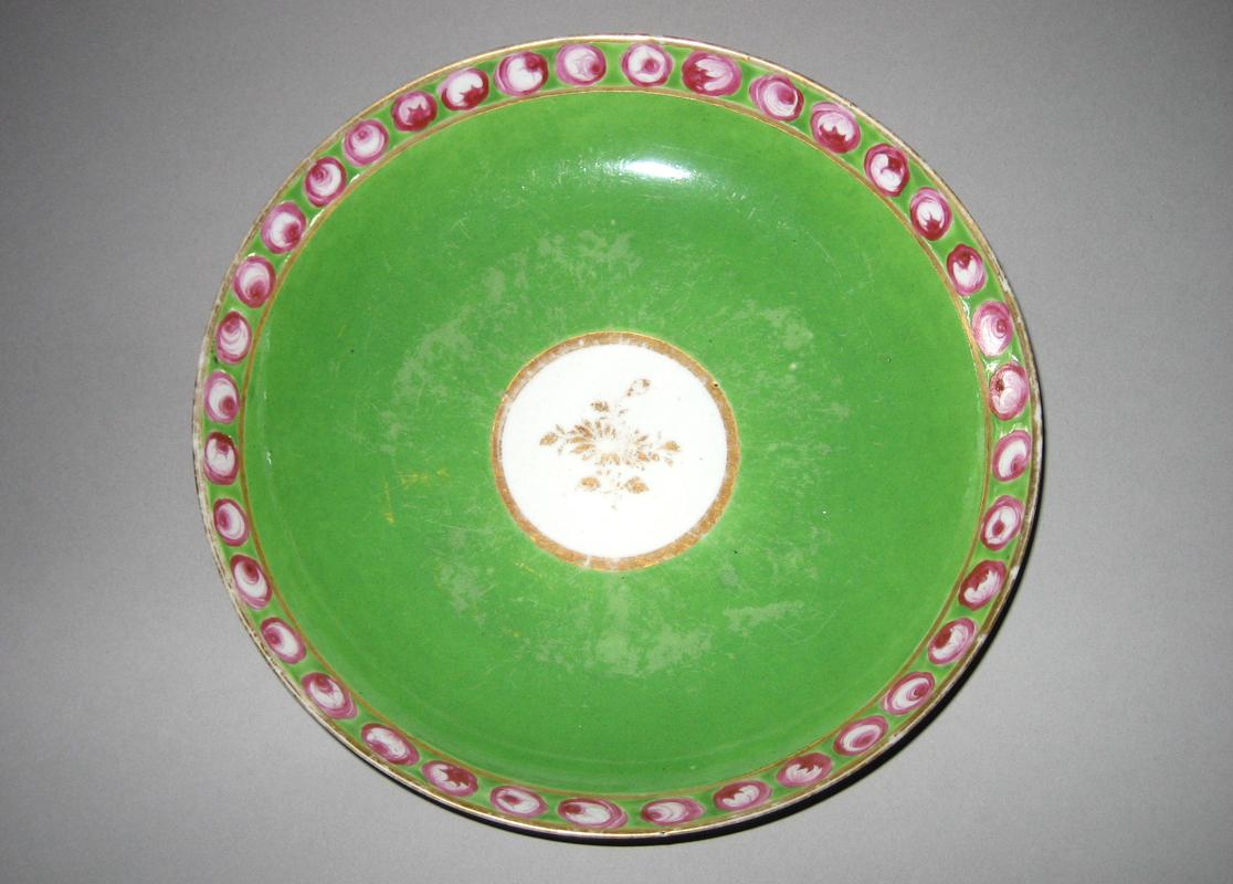 1966.0621.006 Dish