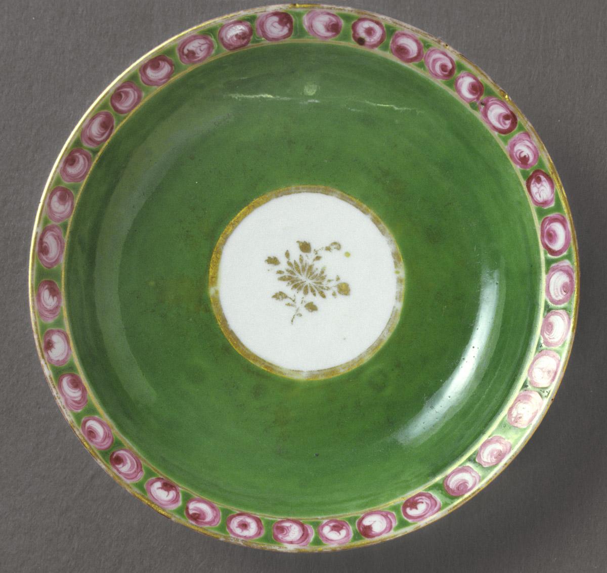 1966.0621.010 Saucer, view 2
